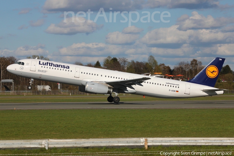 Lufthansa Airbus A321-231 (D-AIDM) | Photo 102799