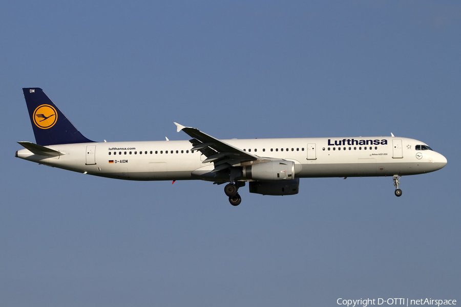 Lufthansa Airbus A321-231 (D-AIDM) | Photo 412593