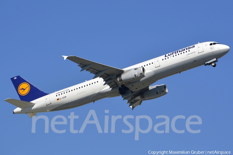Lufthansa Airbus A321-231 (D-AIDM) | Photo 111483