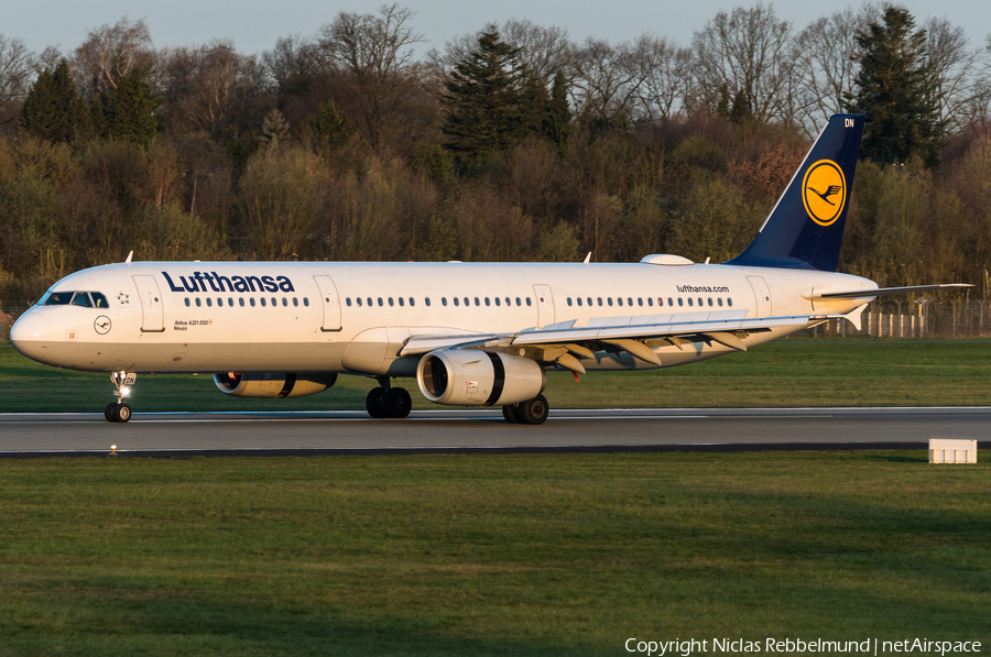 Lufthansa Airbus A321-231 (D-AIDN) | Photo 309125