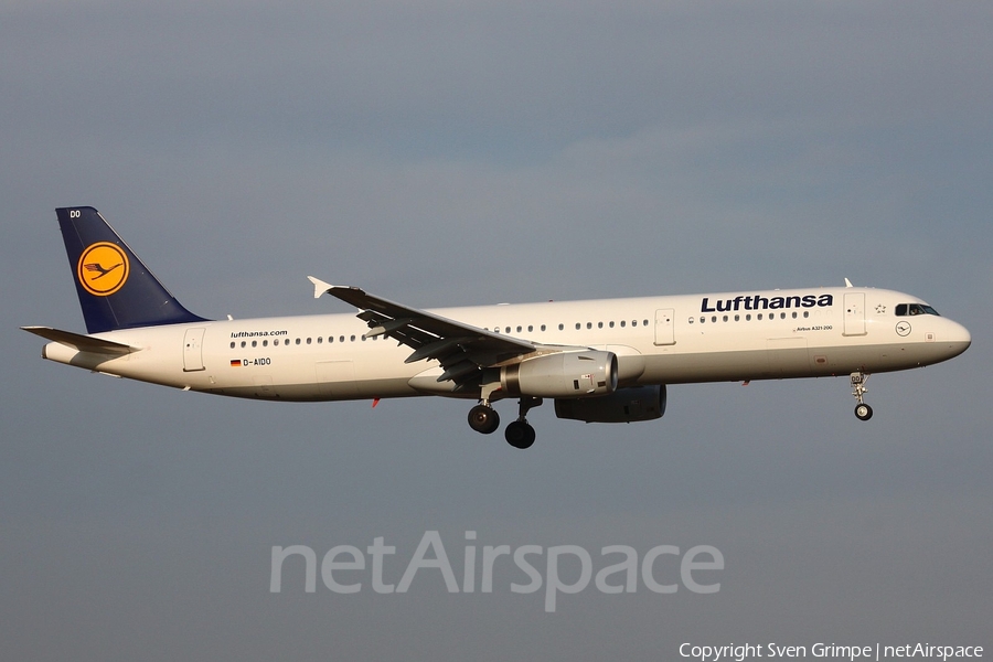 Lufthansa Airbus A321-231 (D-AIDO) | Photo 16784
