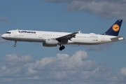 Lufthansa Airbus A321-231 (D-AIDO) at  Hamburg - Fuhlsbuettel (Helmut Schmidt), Germany