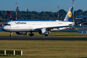Lufthansa Airbus A321-231 (D-AIDP) at  Hamburg - Fuhlsbuettel (Helmut Schmidt), Germany