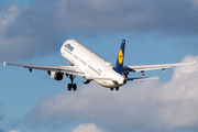 Lufthansa Airbus A321-231 (D-AIDP) at  Luqa - Malta International, Malta