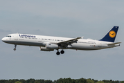 Lufthansa Airbus A321-231 (D-AIDQ) at  Hamburg - Fuhlsbuettel (Helmut Schmidt), Germany