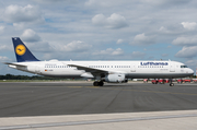 Lufthansa Airbus A321-231 (D-AIDQ) at  Hamburg - Fuhlsbuettel (Helmut Schmidt), Germany