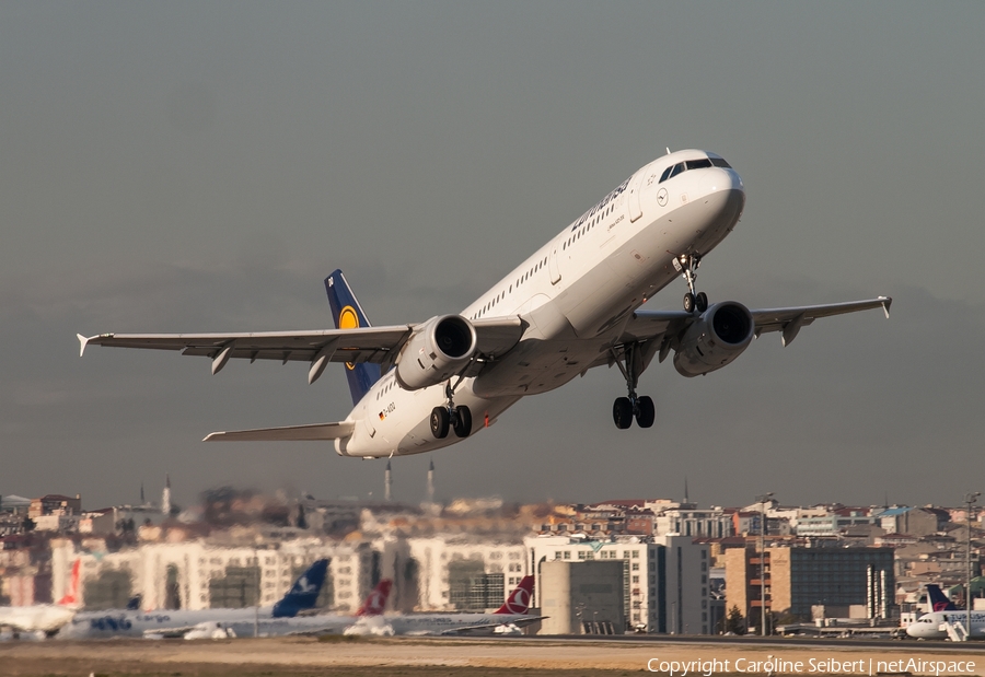 Lufthansa Airbus A321-231 (D-AIDQ) | Photo 74119