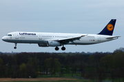 Lufthansa Airbus A321-231 (D-AIDT) at  Hannover - Langenhagen, Germany