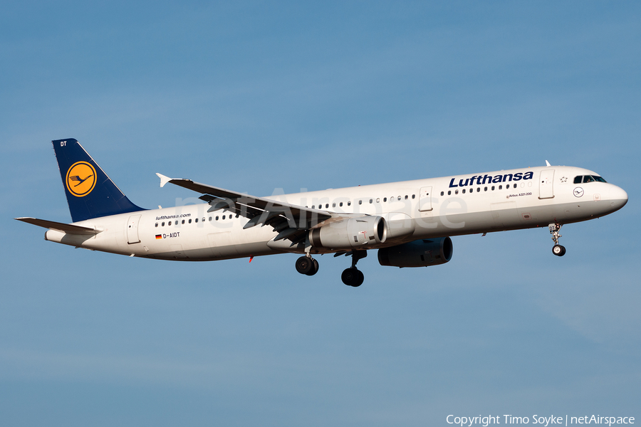 Lufthansa Airbus A321-231 (D-AIDT) | Photo 109169