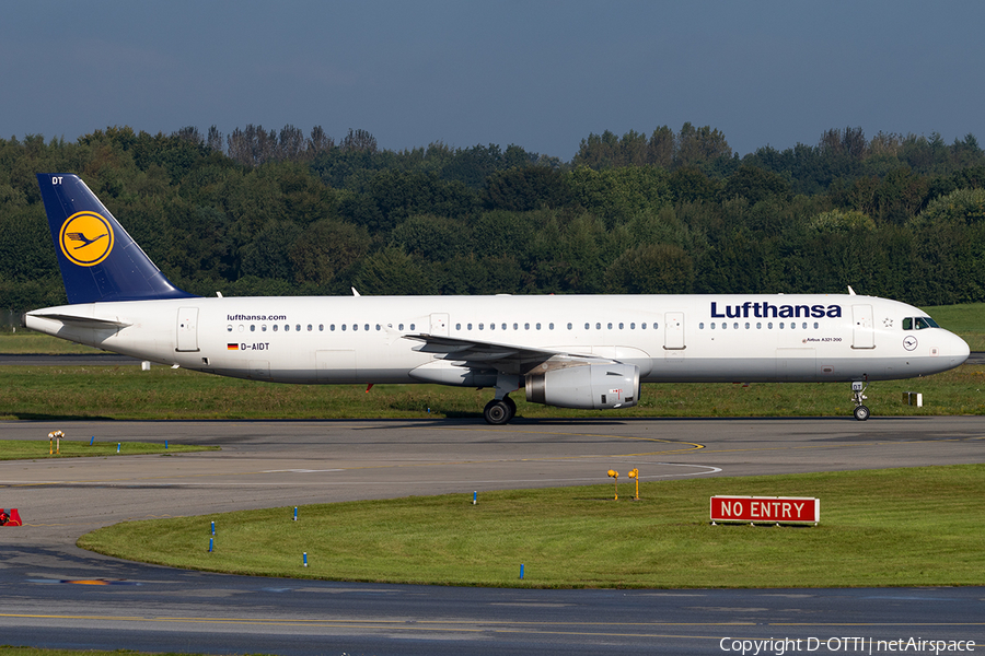 Lufthansa Airbus A321-231 (D-AIDT) | Photo 187276