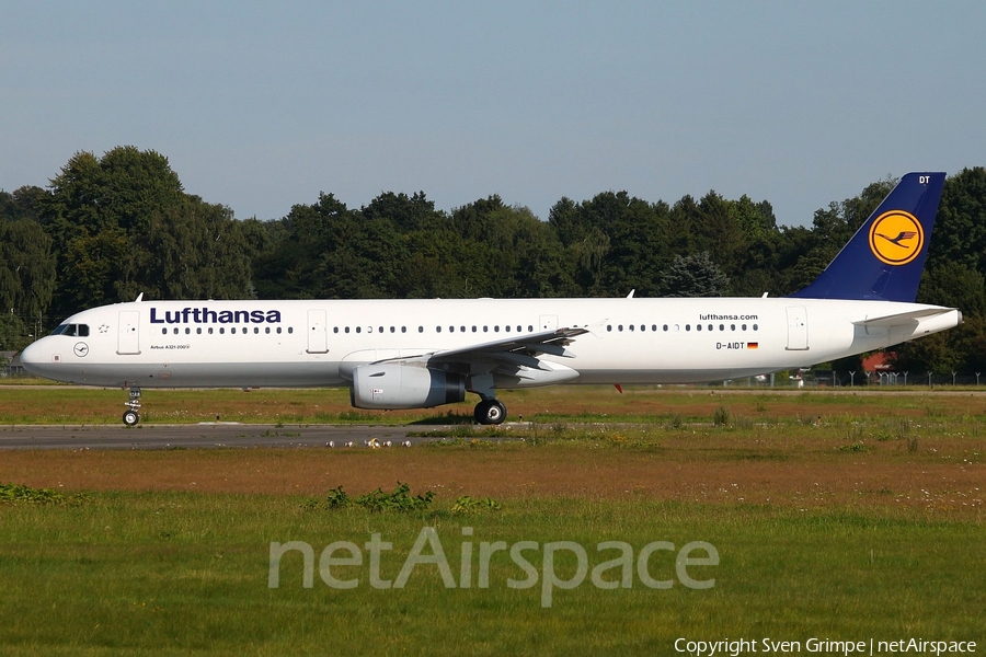 Lufthansa Airbus A321-231 (D-AIDT) | Photo 19684