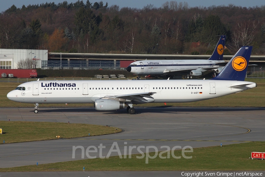 Lufthansa Airbus A321-231 (D-AIDT) | Photo 65209