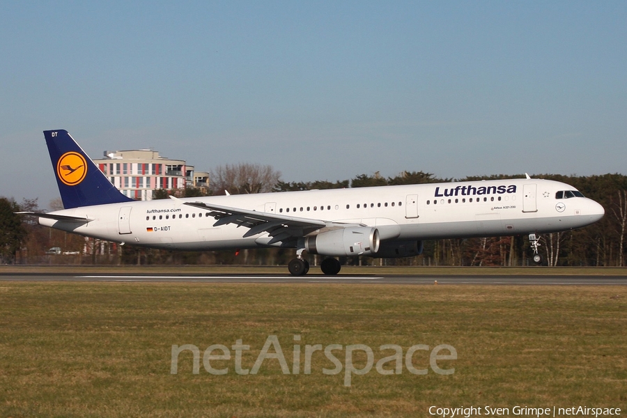 Lufthansa Airbus A321-231 (D-AIDT) | Photo 69552