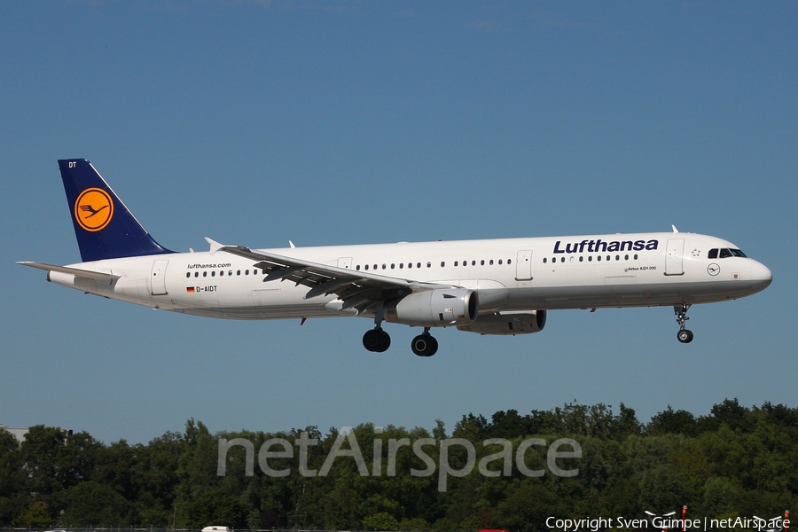 Lufthansa Airbus A321-231 (D-AIDT) | Photo 80525