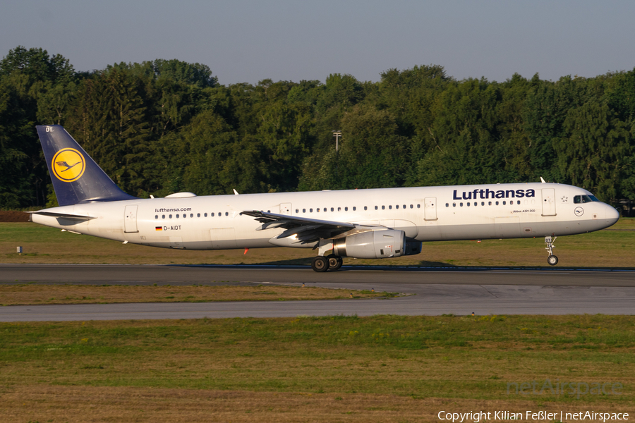 Lufthansa Airbus A321-231 (D-AIDT) | Photo 522161