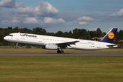 Lufthansa Airbus A321-231 (D-AIDU) at  Hamburg - Fuhlsbuettel (Helmut Schmidt), Germany