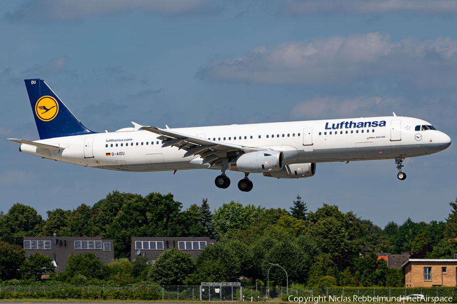 Lufthansa Airbus A321-231 (D-AIDU) | Photo 460615
