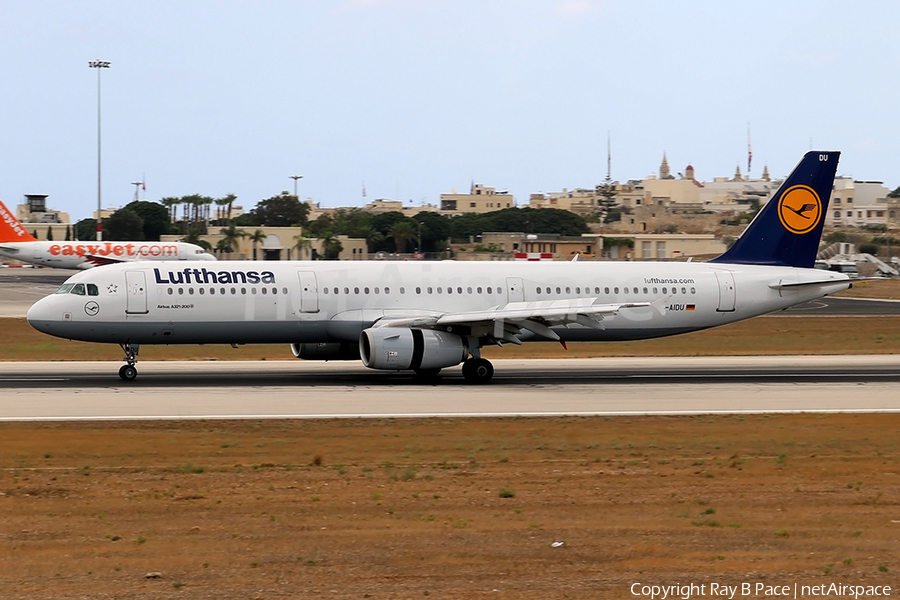 Lufthansa Airbus A321-231 (D-AIDU) | Photo 185226