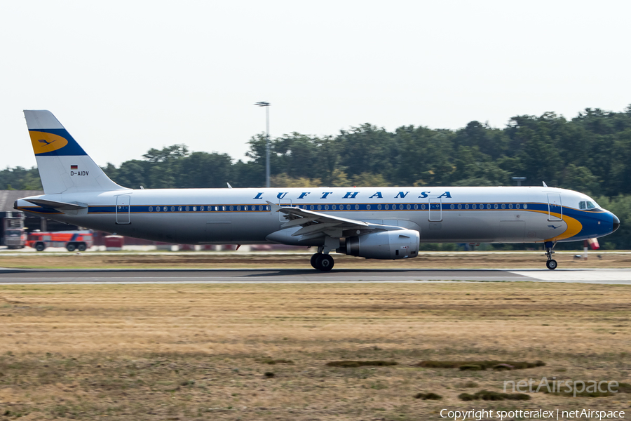 Lufthansa Airbus A321-231 (D-AIDV) | Photo 102272