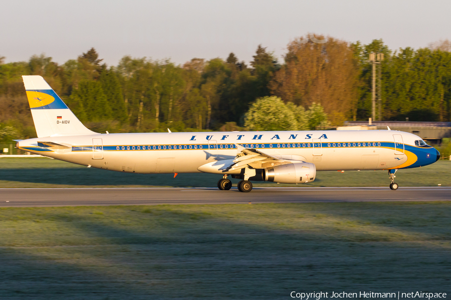 Lufthansa Airbus A321-231 (D-AIDV) | Photo 107250