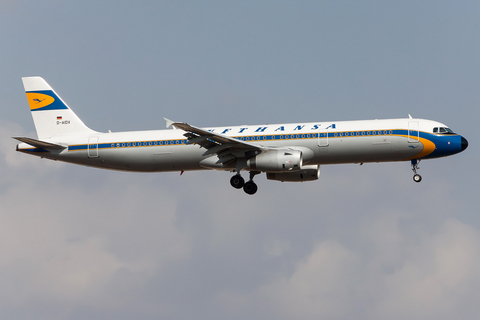 Lufthansa Airbus A321-231 (D-AIDV) at  Palma De Mallorca - Son San Juan, Spain