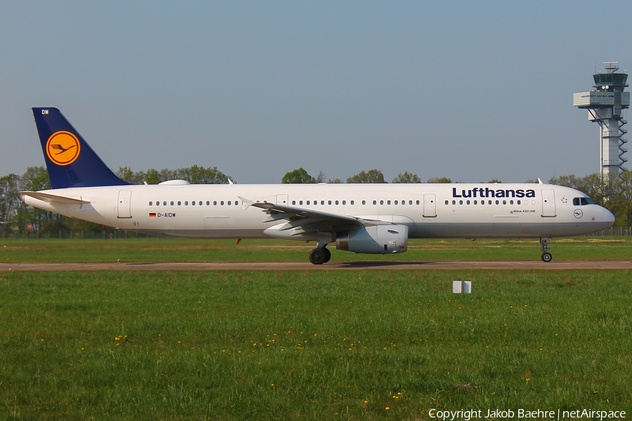 Lufthansa Airbus A321-231 (D-AIDW) | Photo 239597