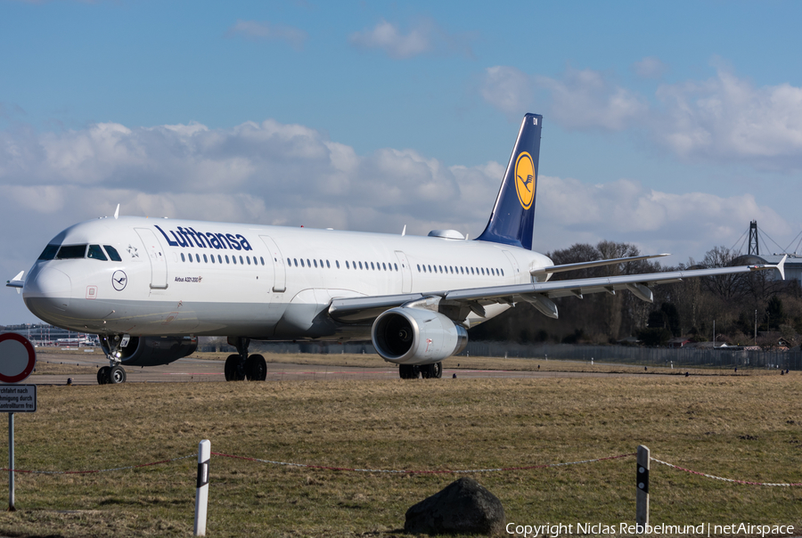 Lufthansa Airbus A321-231 (D-AIDW) | Photo 228821