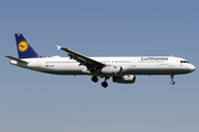 Lufthansa Airbus A321-231 (D-AIDW) at  Warsaw - Frederic Chopin International, Poland