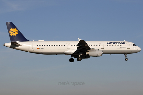 Lufthansa Airbus A321-231 (D-AIDW) at  Warsaw - Frederic Chopin International, Poland