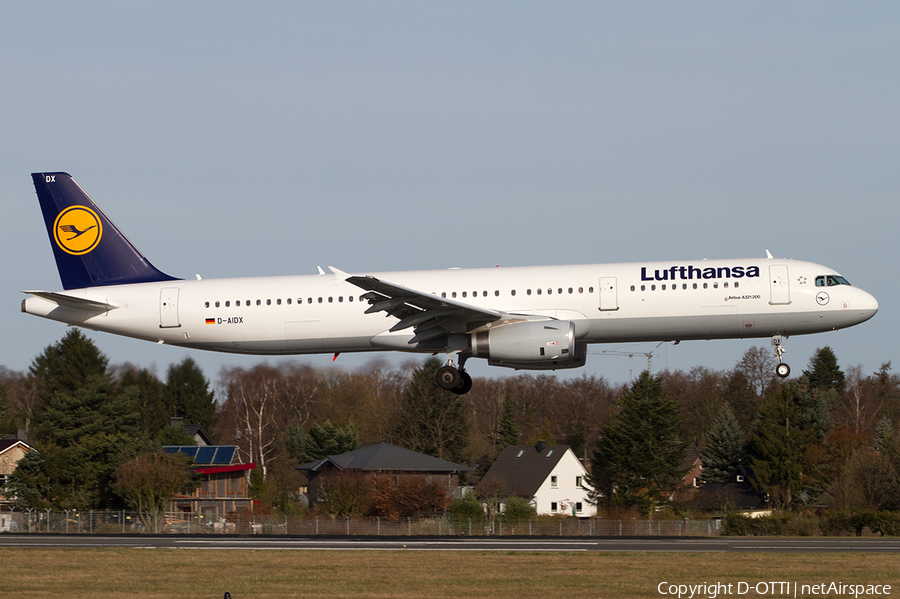 Lufthansa Airbus A321-231 (D-AIDX) | Photo 484450