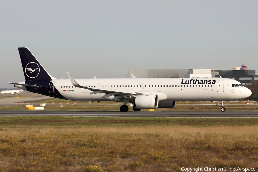 Lufthansa Airbus A321-271NX (D-AIEB) | Photo 410070