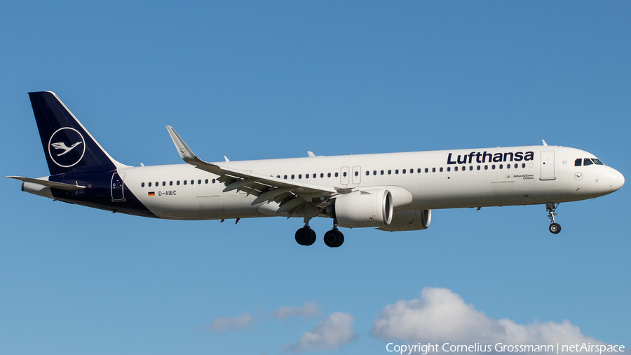 Lufthansa Airbus A321-271NX (D-AIEC) | Photo 394959