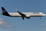 Lufthansa Airbus A321-271NX (D-AIEC) at  Hamburg - Fuhlsbuettel (Helmut Schmidt), Germany