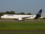 Lufthansa Airbus A321-271NX (D-AIEC) at  Hamburg - Fuhlsbuettel (Helmut Schmidt), Germany