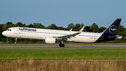Lufthansa Airbus A321-271NX (D-AIEC) at  Hamburg - Fuhlsbuettel (Helmut Schmidt), Germany