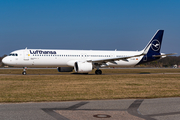 Lufthansa Airbus A321-271NX (D-AIEC) at  Hamburg - Fuhlsbuettel (Helmut Schmidt), Germany