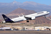 Lufthansa Airbus A321-271NX (D-AIEC) at  Tenerife Sur - Reina Sofia, Spain