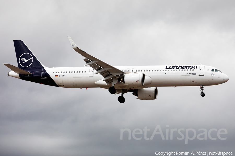 Lufthansa Airbus A321-271NX (D-AIEC) | Photo 450707