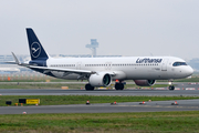 Lufthansa Airbus A321-271NX (D-AIEK) at  Frankfurt am Main, Germany