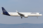 Lufthansa Airbus A321-271NX (D-AIEK) at  Frankfurt am Main, Germany