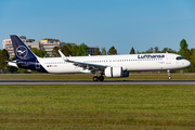 Lufthansa Airbus A321-271NX (D-AIEL) at  Hamburg - Fuhlsbuettel (Helmut Schmidt), Germany