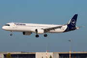 Lufthansa Airbus A321-271NX (D-AIEO) at  Berlin Brandenburg, Germany