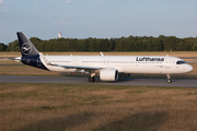 Lufthansa Airbus A321-271NX (D-AIEP) at  Hamburg - Fuhlsbuettel (Helmut Schmidt), Germany