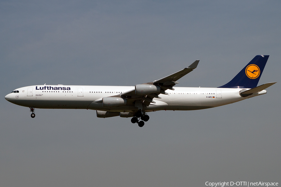 Lufthansa Airbus A340-313X (D-AIFC) | Photo 201932