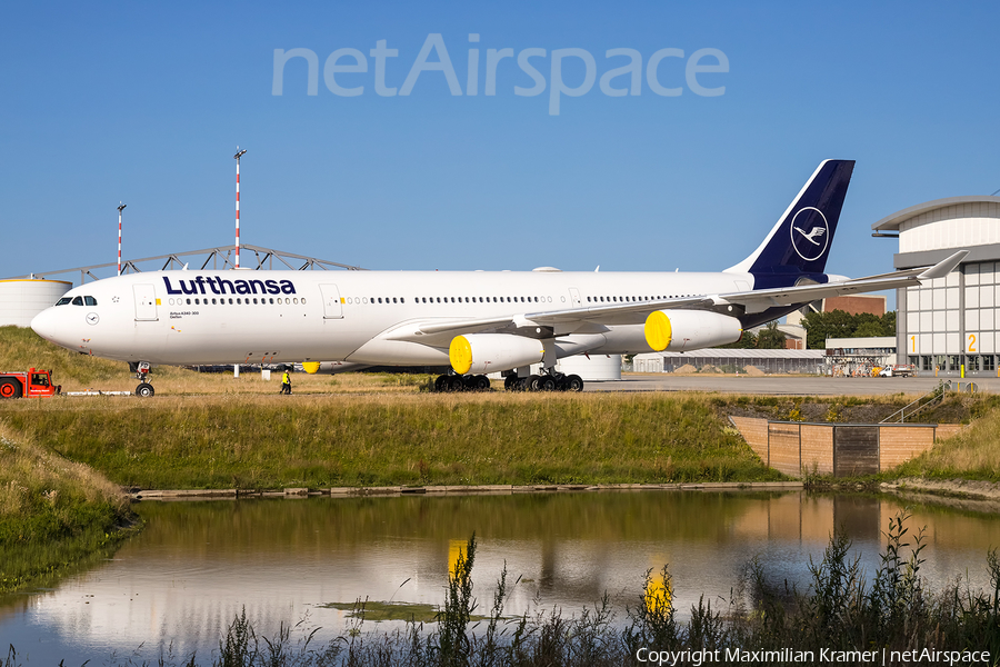 Lufthansa Airbus A340-313X (D-AIFD) | Photo 391761