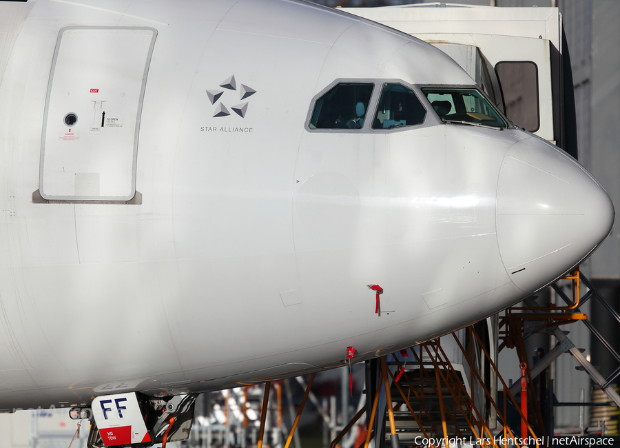 Lufthansa Airbus A340-313X (D-AIFF) | Photo 100461
