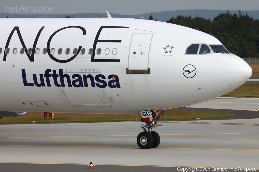 Lufthansa Airbus A340-311 (D-AIGC) | Photo 28537