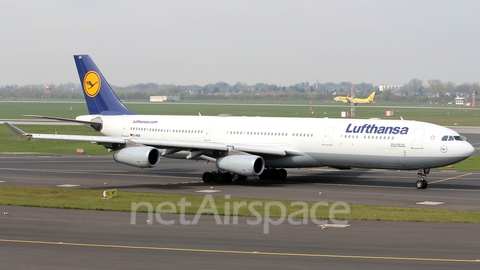 Lufthansa Airbus A340-313X (D-AIGS) at  Dusseldorf - International, Germany