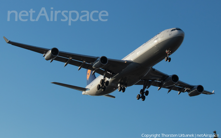 Lufthansa Airbus A340-313X (D-AIGS) | Photo 133670
