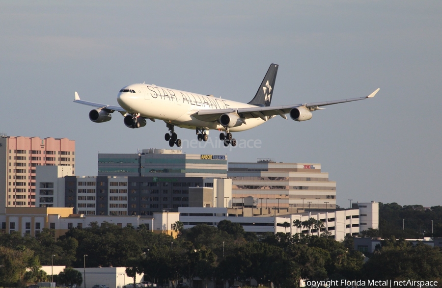Lufthansa Airbus A340-313X (D-AIGV) | Photo 296479